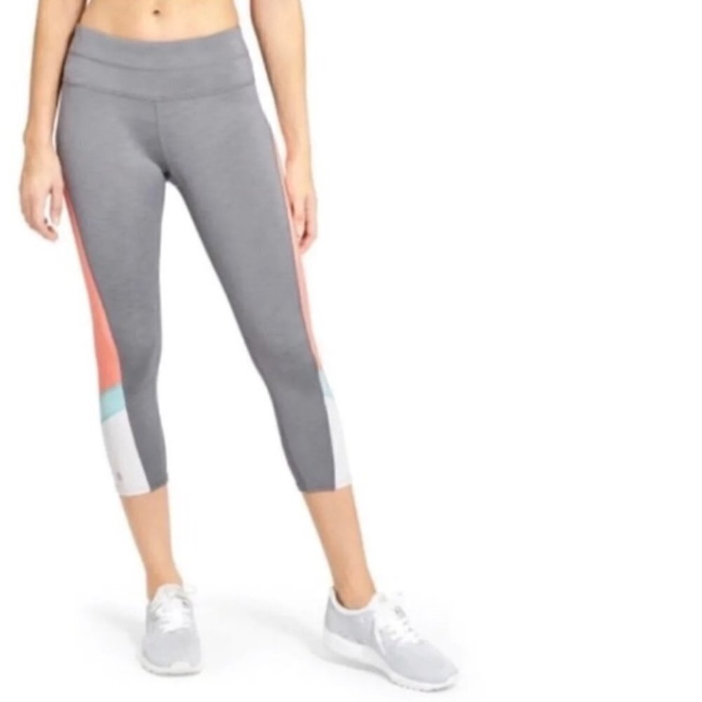 Athleta Gray And Pink Colorblock Crop Yoga Pants